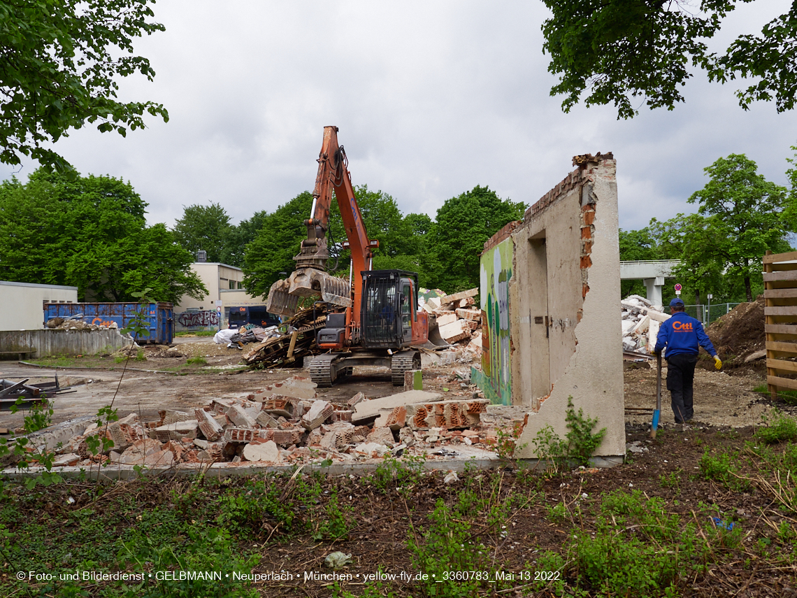 13.05.2022 - Baustelle am Haus für Kinder in Neuperlach